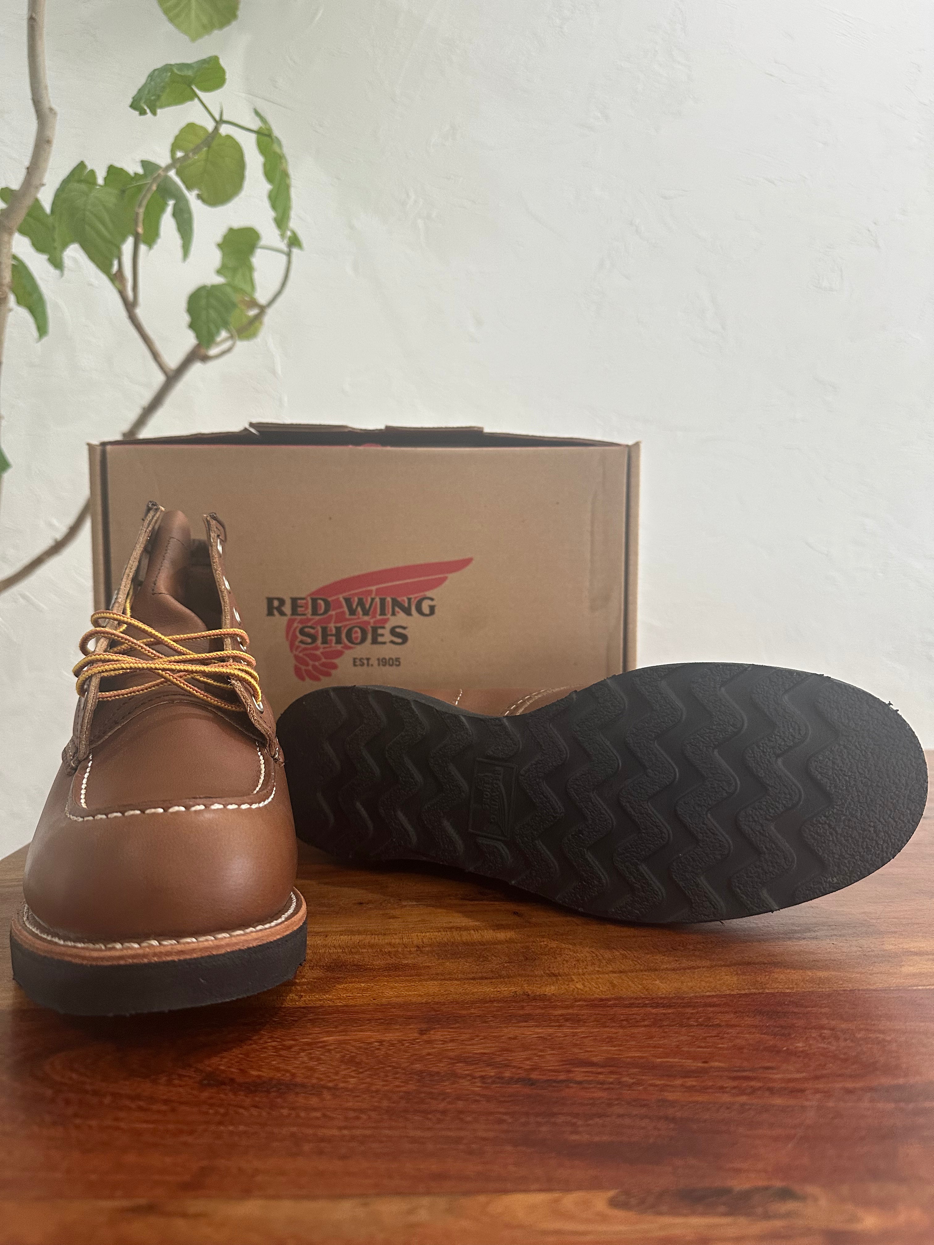 Red Wing (レッドウィング) 8852 Classic Moc 6-Inch ベルヴァ (Velva) ベルヴァリタン (Velva Retan) ブラック・トラクショントレッド (Black Traction Tred) used boots - fr_4 view