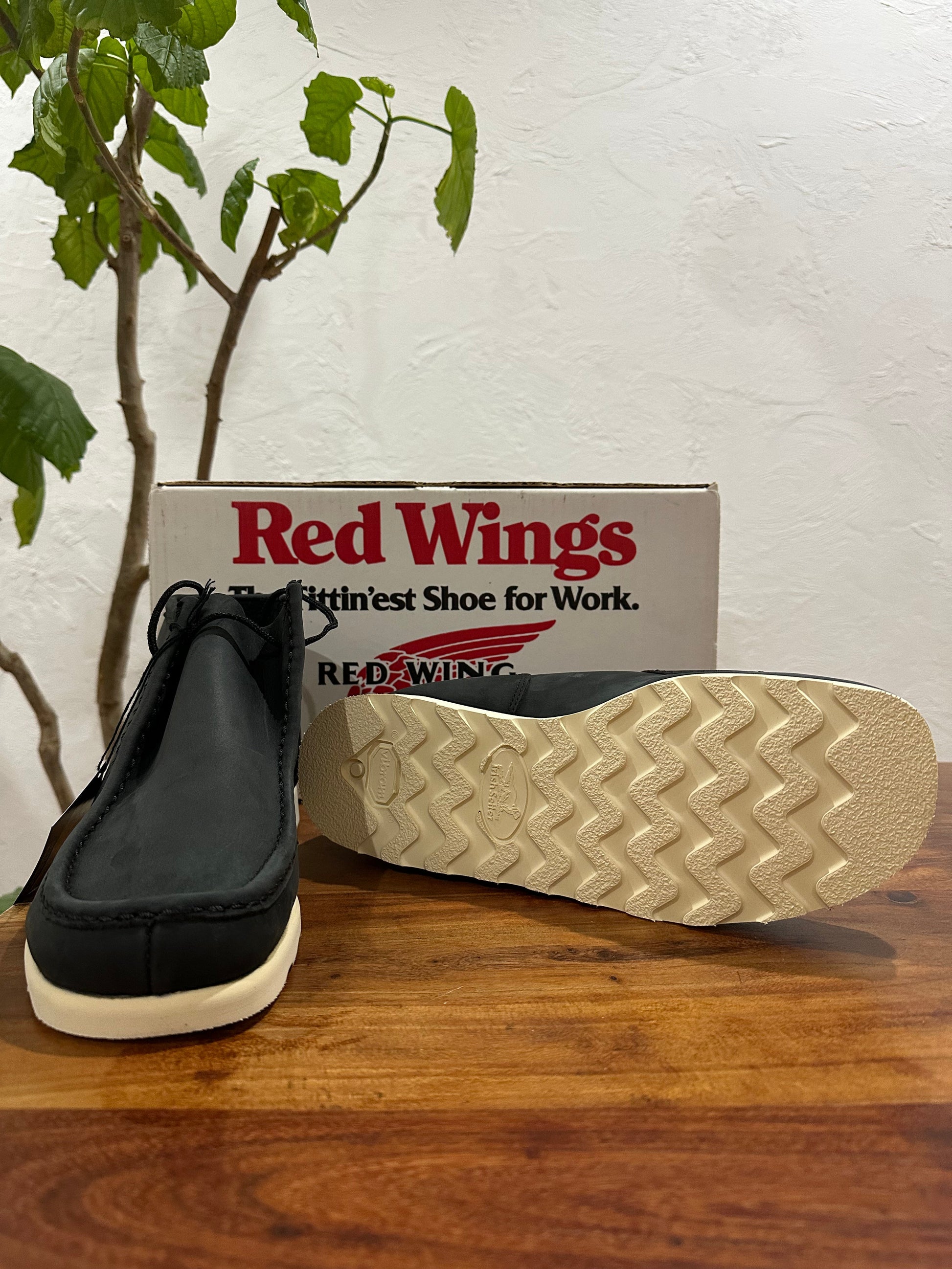 Red Wing (レッドウィング) 8891 Irish Setter サンド (Sand) サンド・モハヴェ・ラフアウト (Sand Mojave Roughout) トラクショントレッド・ソール (Traction Tred Sole) used boots - fr_4 view