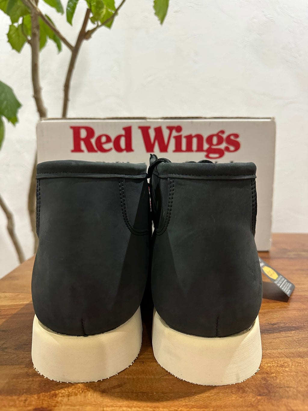Red Wing (レッドウィング) 8891 Irish Setter サンド (Sand) サンド・モハヴェ・ラフアウト (Sand Mojave Roughout) トラクショントレッド・ソール (Traction Tred Sole) used boots - heal_1 view