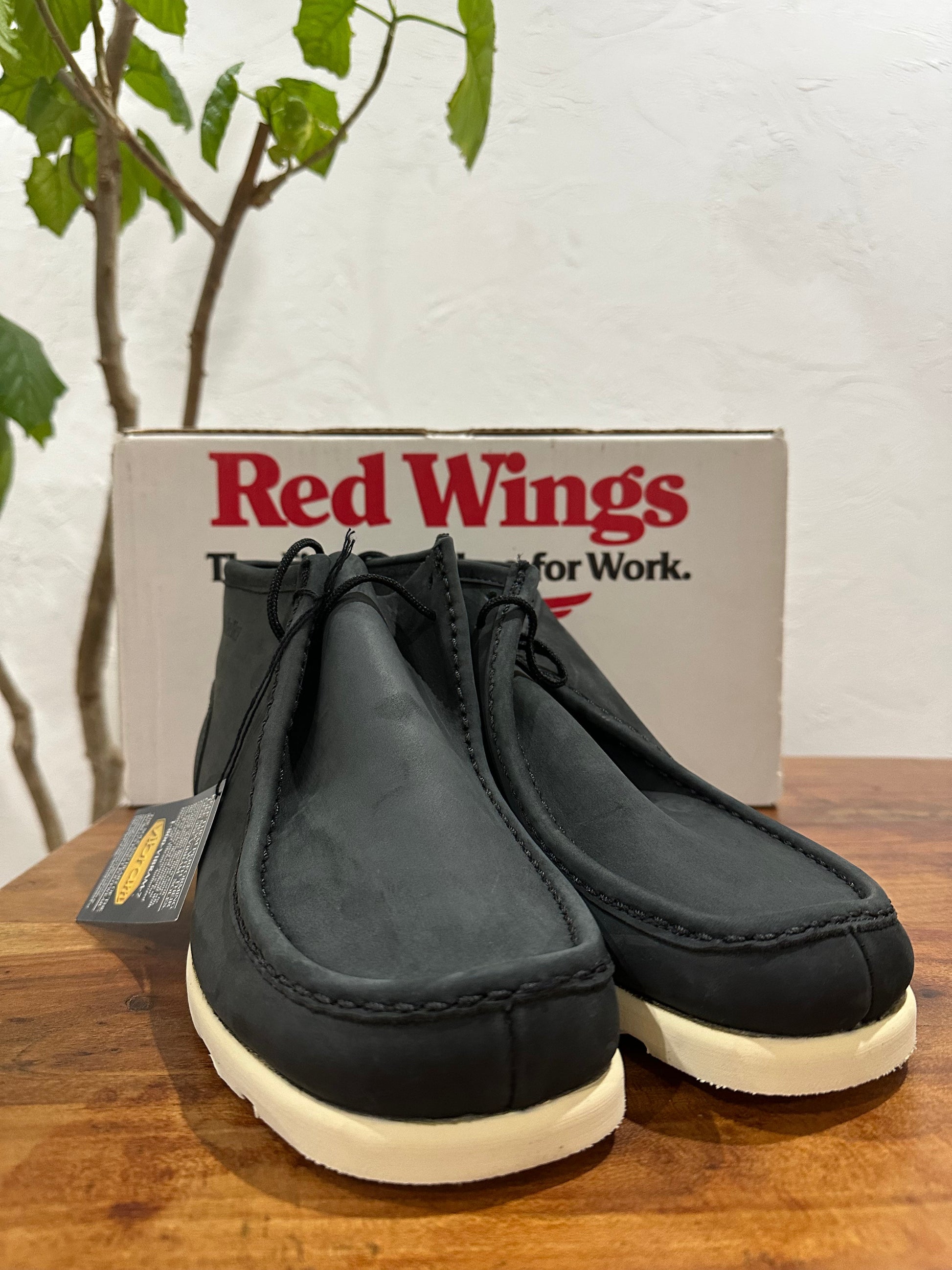 Red Wing (レッドウィング) 8891 Irish Setter サンド (Sand) サンド・モハヴェ・ラフアウト (Sand Mojave Roughout) トラクショントレッド・ソール (Traction Tred Sole) used boots - toe_2 view