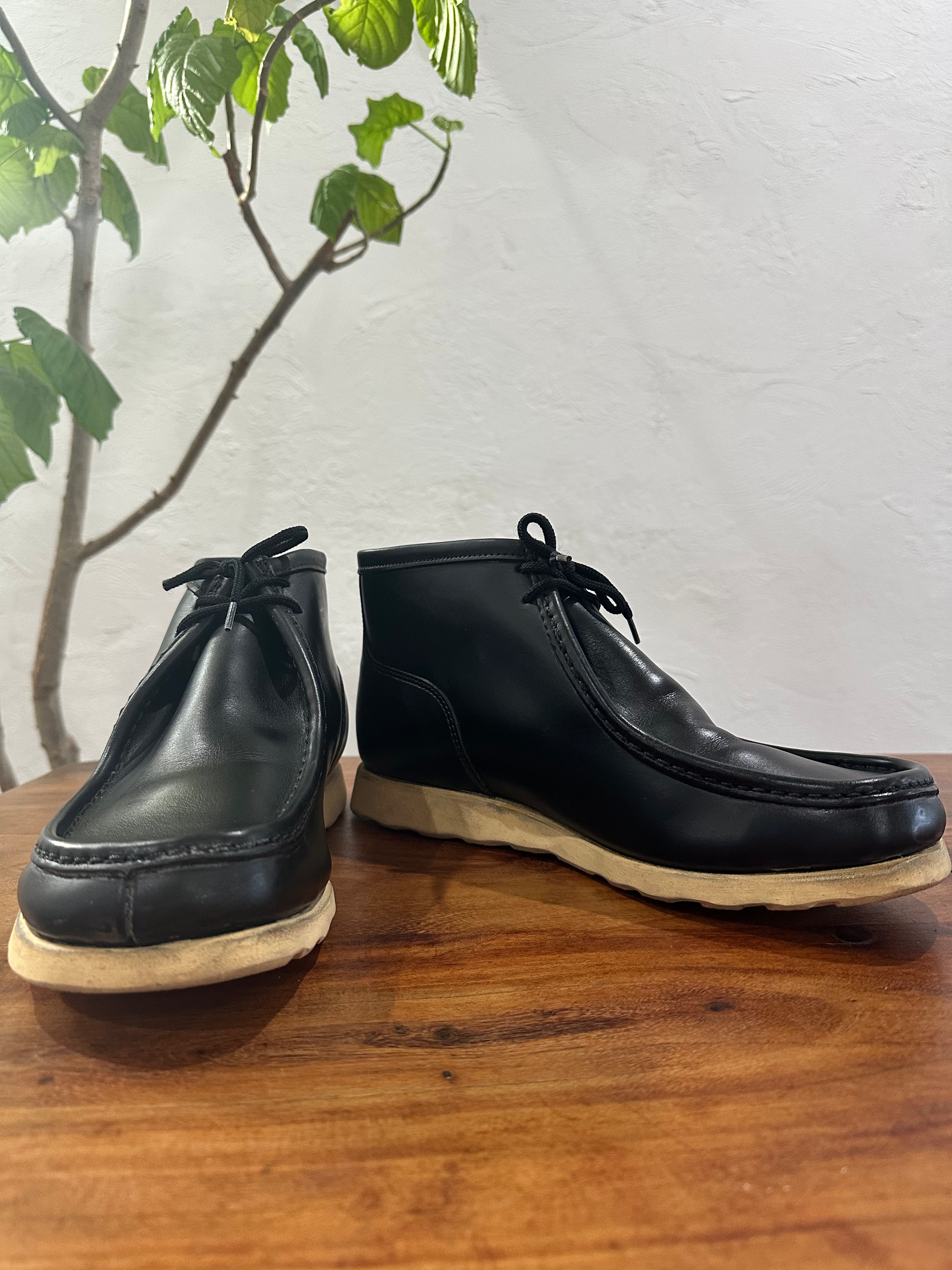 Red Wing (レッドウィング) 8891-Redwing logo Wallabee Boot (Red Wing Logo) ブラック (Black) ブラック・ヌバック (Black "Nubuck") トラクショントレッド (Traction Tred) used boots - fr_1 view
