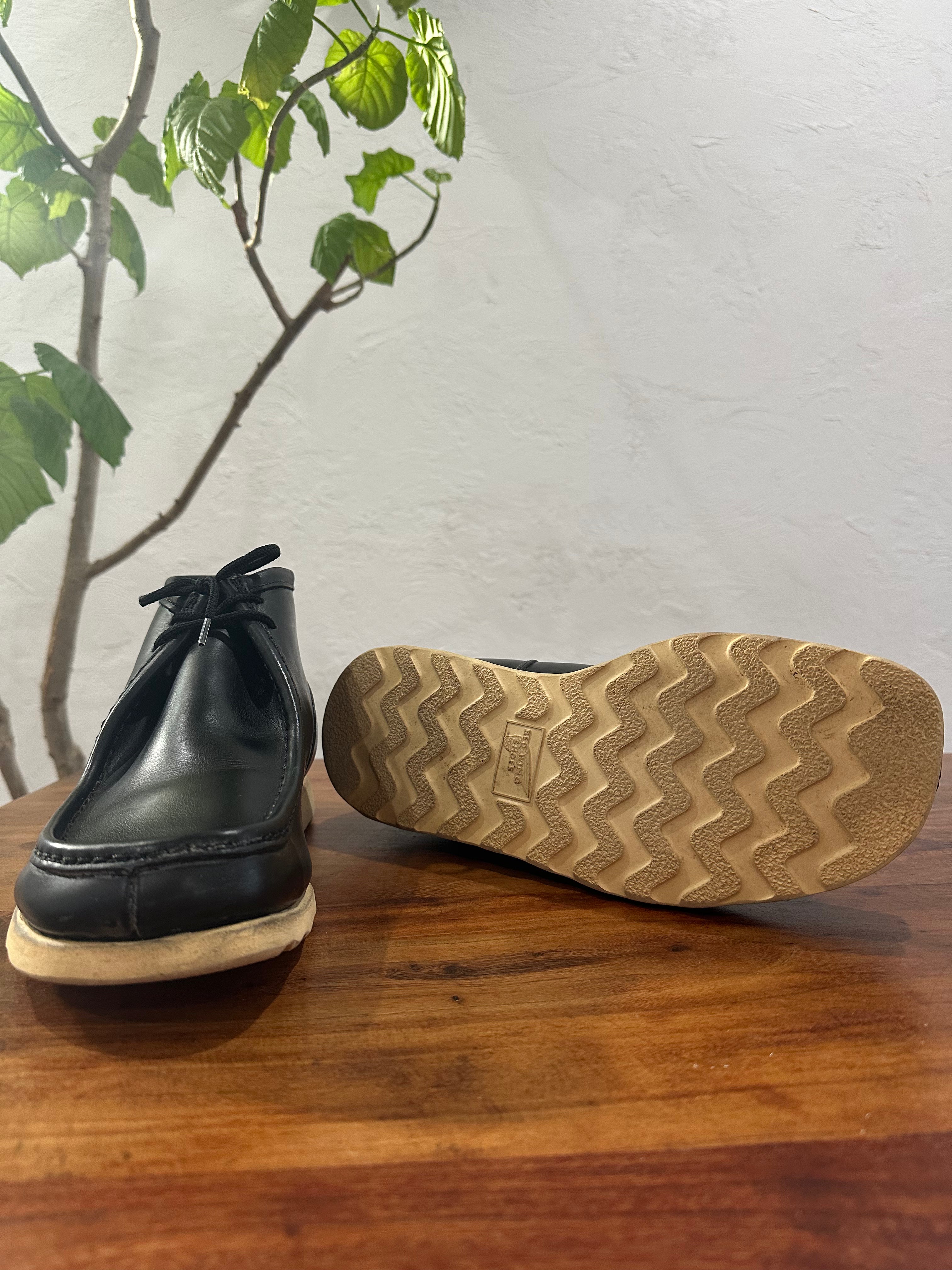 Red Wing (レッドウィング) 8891-Redwing logo Wallabee Boot (Red Wing Logo) ブラック (Black) ブラック・ヌバック (Black "Nubuck") トラクショントレッド (Traction Tred) used boots - fr_4 view