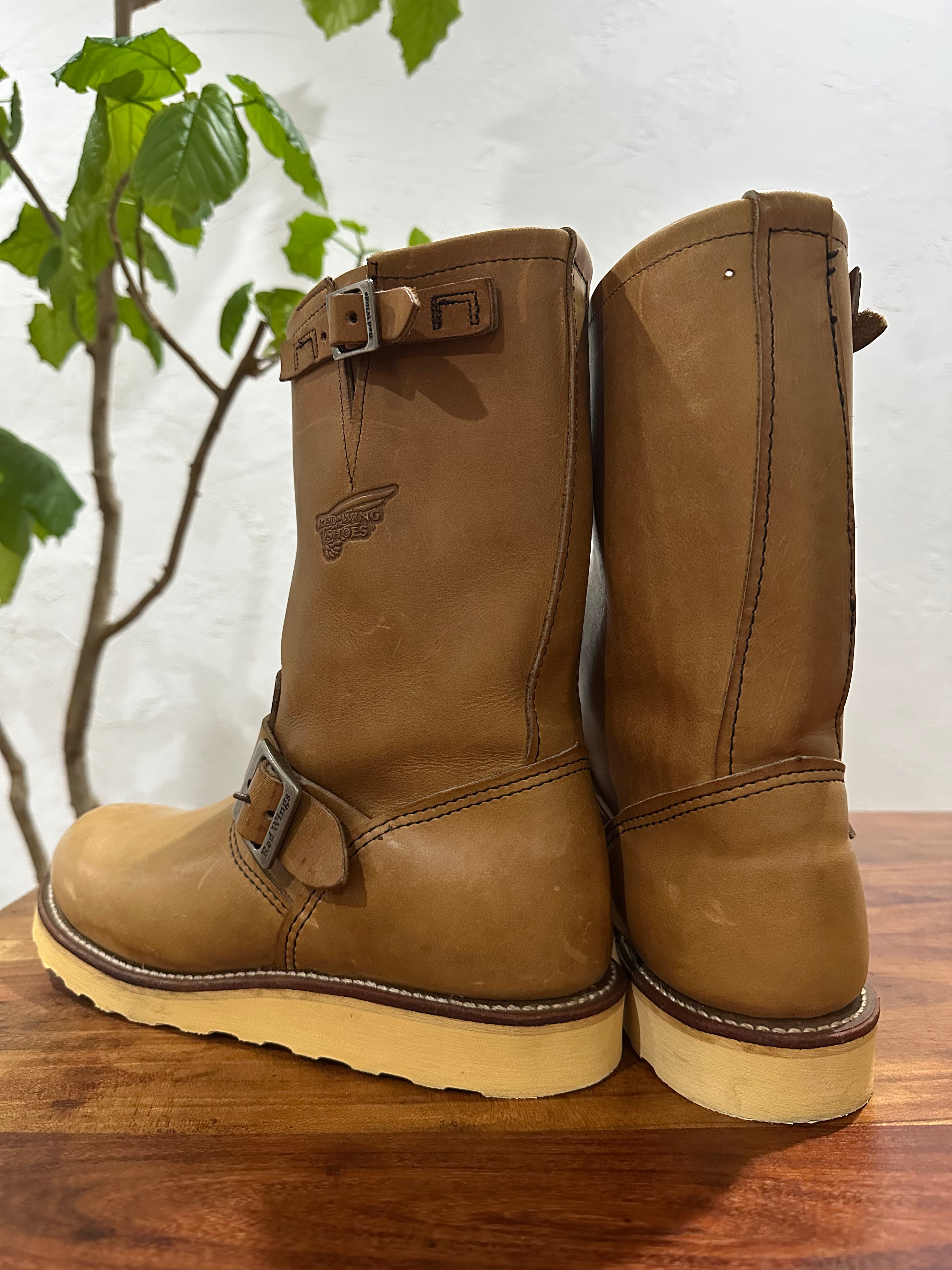 Red Wing (レッドウィング) 9027 Engineer Boot ドリフトウッド (Driftwood) ホーソーン・ドリフトウッド (Hawthorne Driftwood) トラクショントレッド・ソール (Traction Tred Sole) used boots - back_1 view