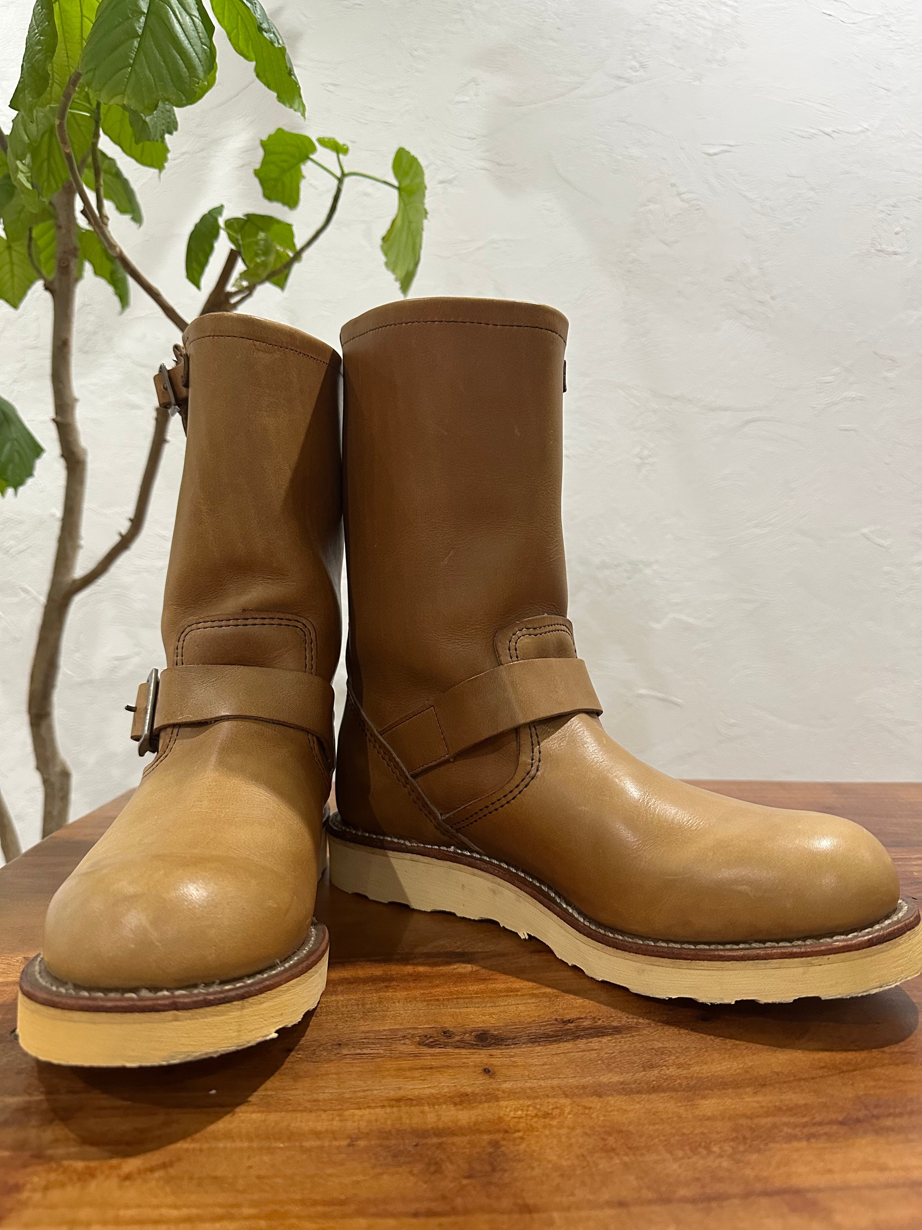 Red Wing (レッドウィング) 9027 Engineer Boot ドリフトウッド (Driftwood) ホーソーン・ドリフトウッド (Hawthorne Driftwood) トラクショントレッド・ソール (Traction Tred Sole) used boots - fr_1 view