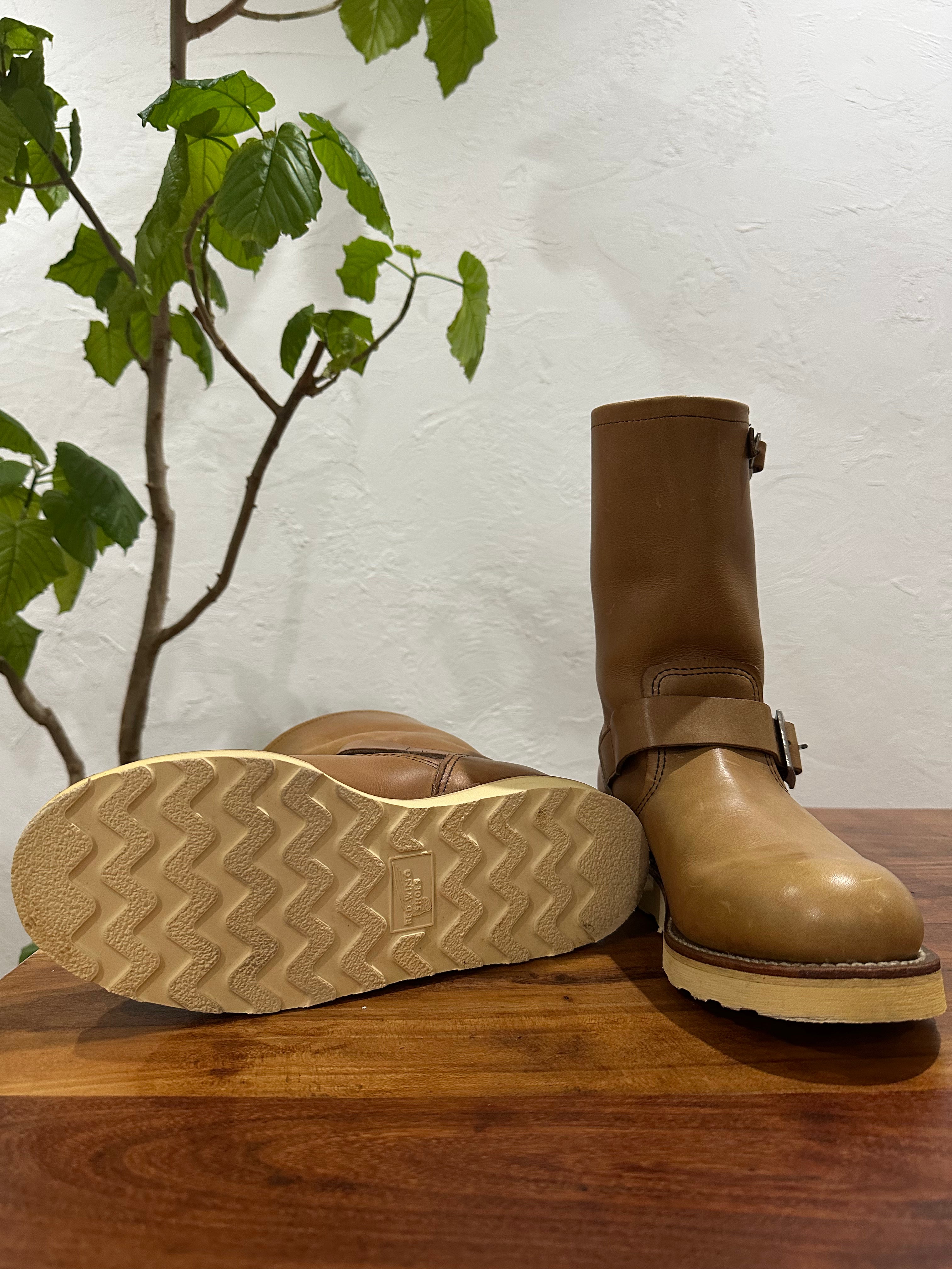 Red Wing (レッドウィング) 9027 Engineer Boot ドリフトウッド (Driftwood) ホーソーン・ドリフトウッド (Hawthorne Driftwood) トラクショントレッド・ソール (Traction Tred Sole) used boots - fr_3 view