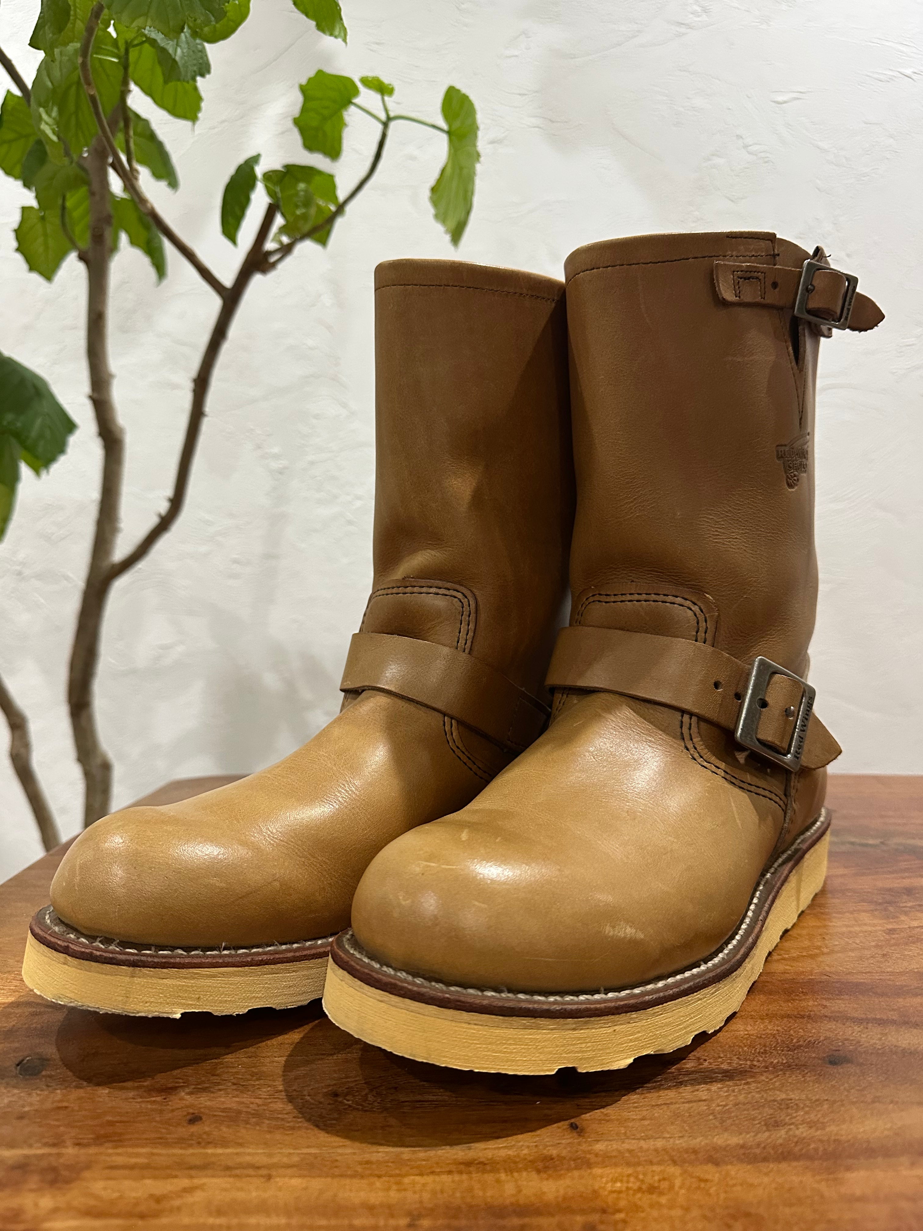 Red Wing (レッドウィング) 9027 Engineer Boot ドリフトウッド (Driftwood) ホーソーン・ドリフトウッド (Hawthorne Driftwood) トラクショントレッド・ソール (Traction Tred Sole) used boots - toe_3 view