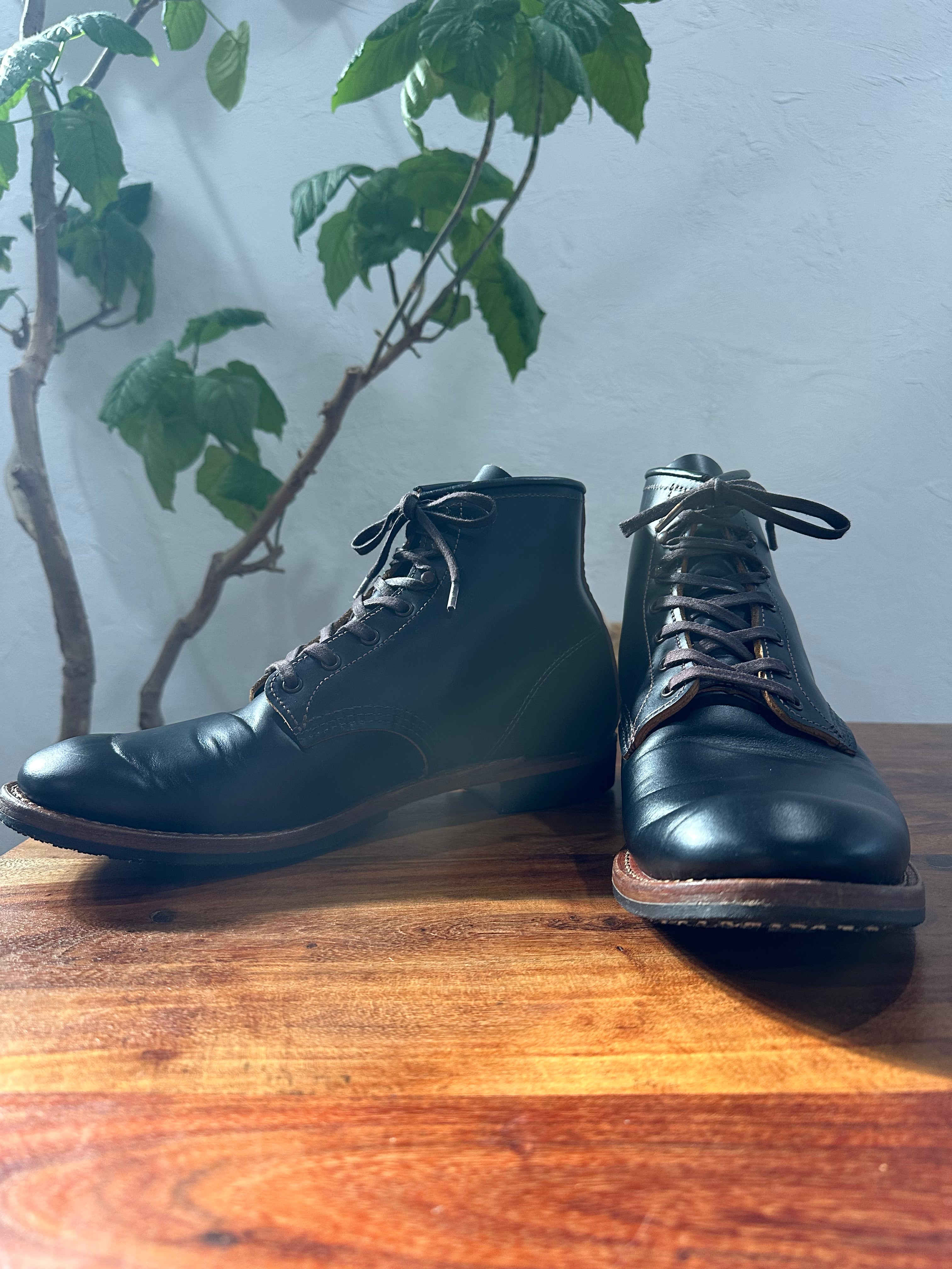 Red Wing (レッドウィング) 9060 Beckman Flatbox ブラック (Black) ブラック・クロンダイク (Black "Klondike") グロコード・メダリオンソール (Gro Cord Medallion Sole) used boots - fr_2 view
