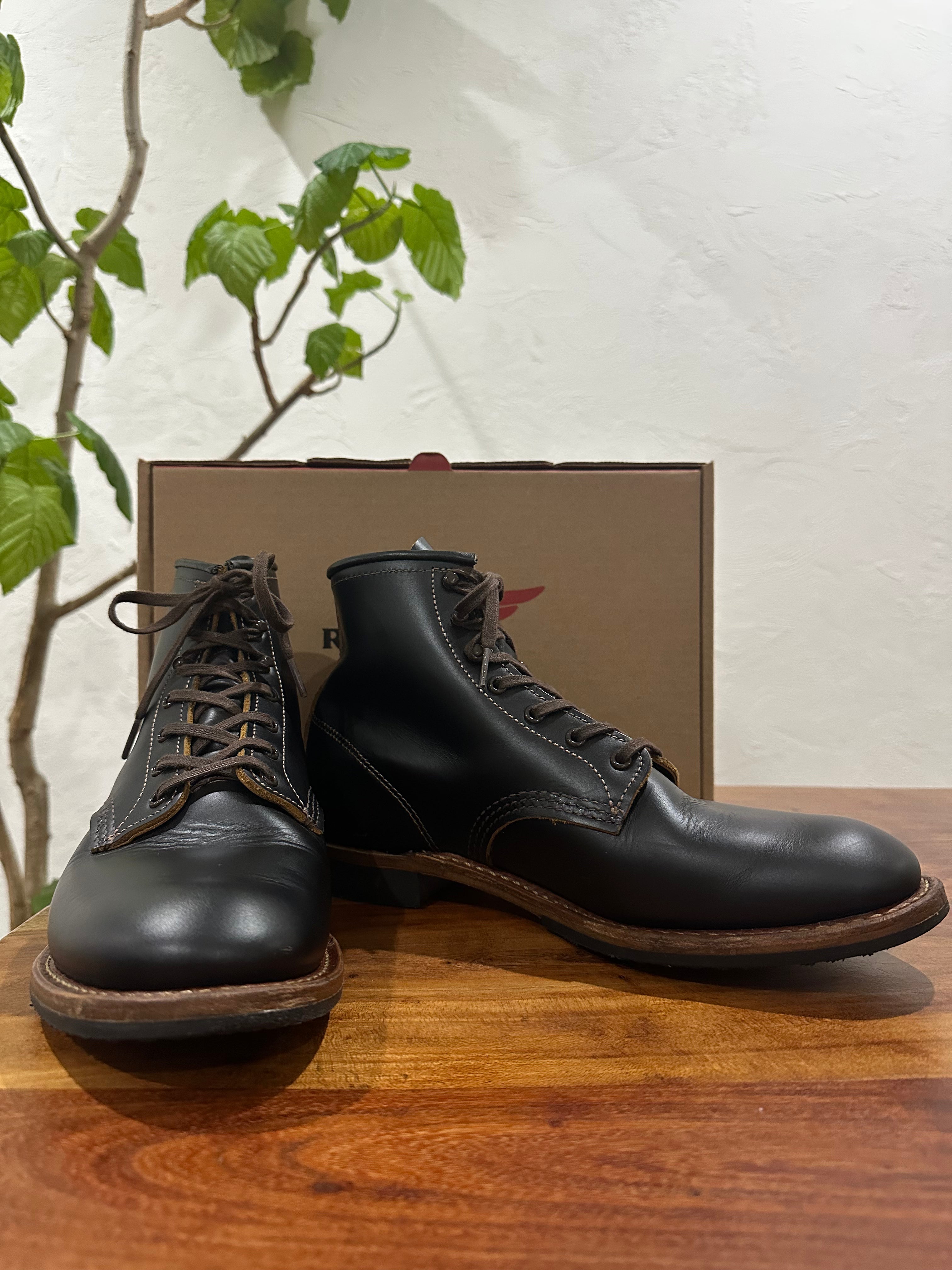 Red Wing (レッドウィング) 9060 Beckman Flatbox ブラック (Black) ブラック・クロンダイク (Black "Klondike") グロコード・メダリオンソール (Gro Cord Medallion Sole) used boots - fr_1 view
