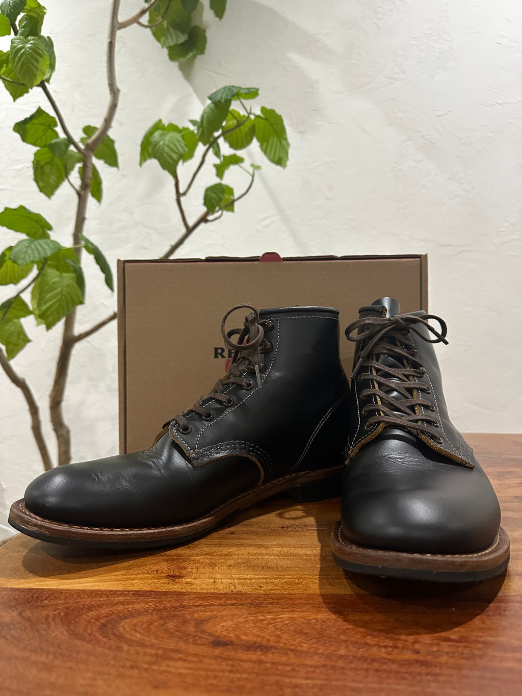 Red Wing (レッドウィング) 9060 Beckman Flatbox ブラック (Black) ブラック・クロンダイク (Black "Klondike") グロコード・メダリオンソール (Gro Cord Medallion Sole) used boots - fr_2 view
