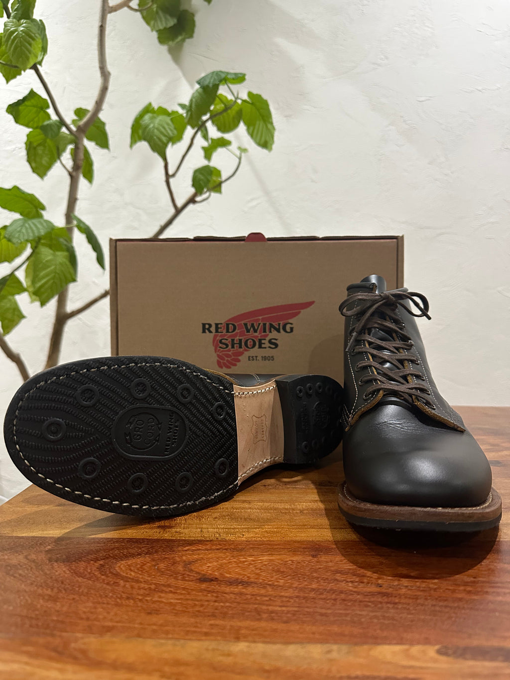 Red Wing (レッドウィング) 9060 Beckman Flatbox ブラック (Black) ブラック・クロンダイク (Black "Klondike") グロコード・メダリオンソール (Gro Cord Medallion Sole) used boots - fr_3 view