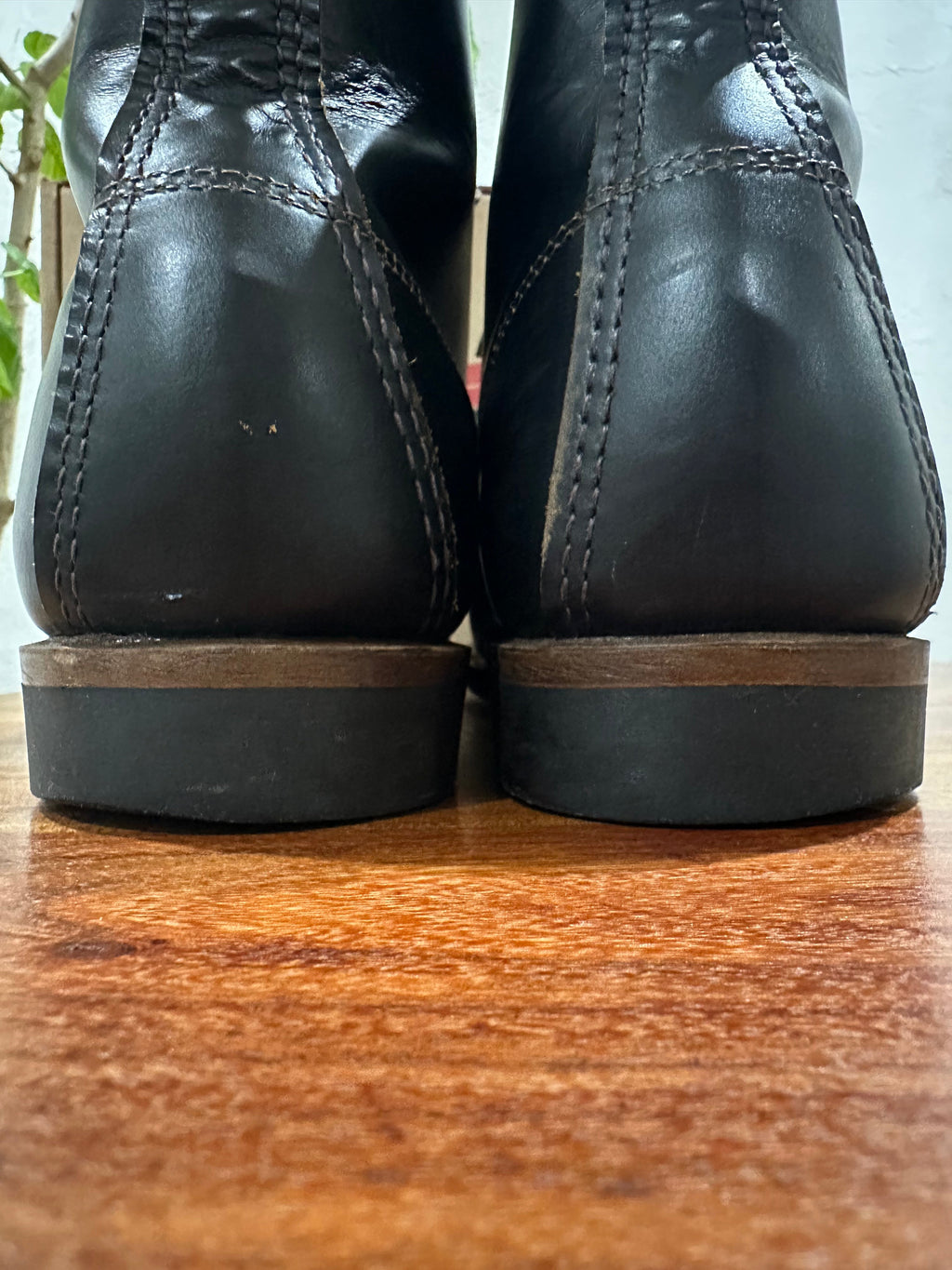 Red Wing (レッドウィング) 9060 Beckman Flatbox ブラック (Black) ブラック・クロンダイク (Black "Klondike") グロコード・メダリオンソール (Gro Cord Medallion Sole) used boots - heal_1 view