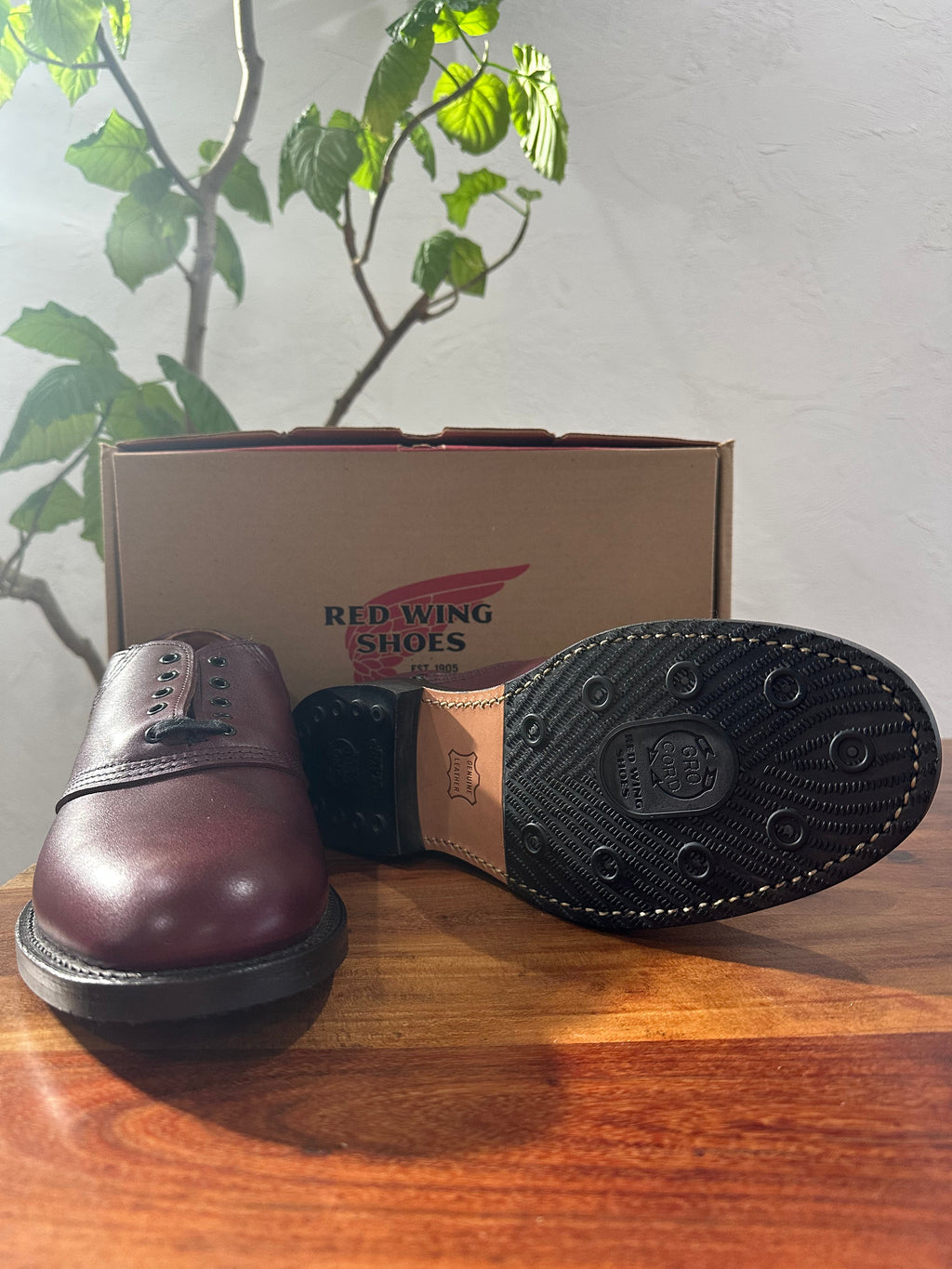 Red Wing (レッドウィング) 9088 Mil-1 Saddle Oxford ブラックチェリー ブラックチェリー・フェザーストーン (Black Cherry Featherstone) グロコード・オン・レザー (Gro Cord on Leather) used boots - fr_4 view