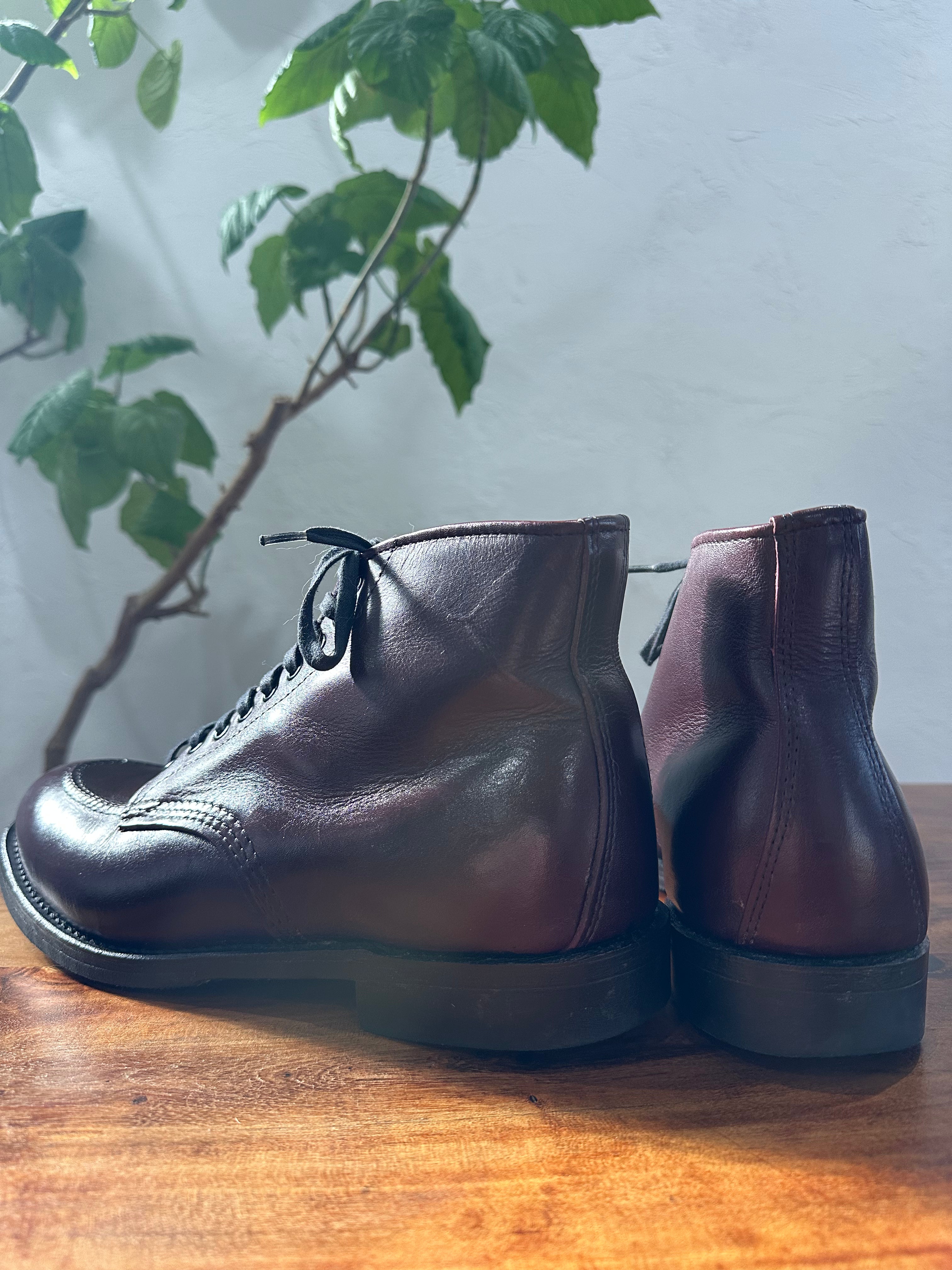 Red Wing (レッドウィング) 9091 Girard Boot ブラックチェリー (Black Cherry) ブラックチェリー・フェザーストーン (Black Cherry "Featherstone") グロコード・メダリオン (Gro-Cord Medallion) used boots - back_1 view