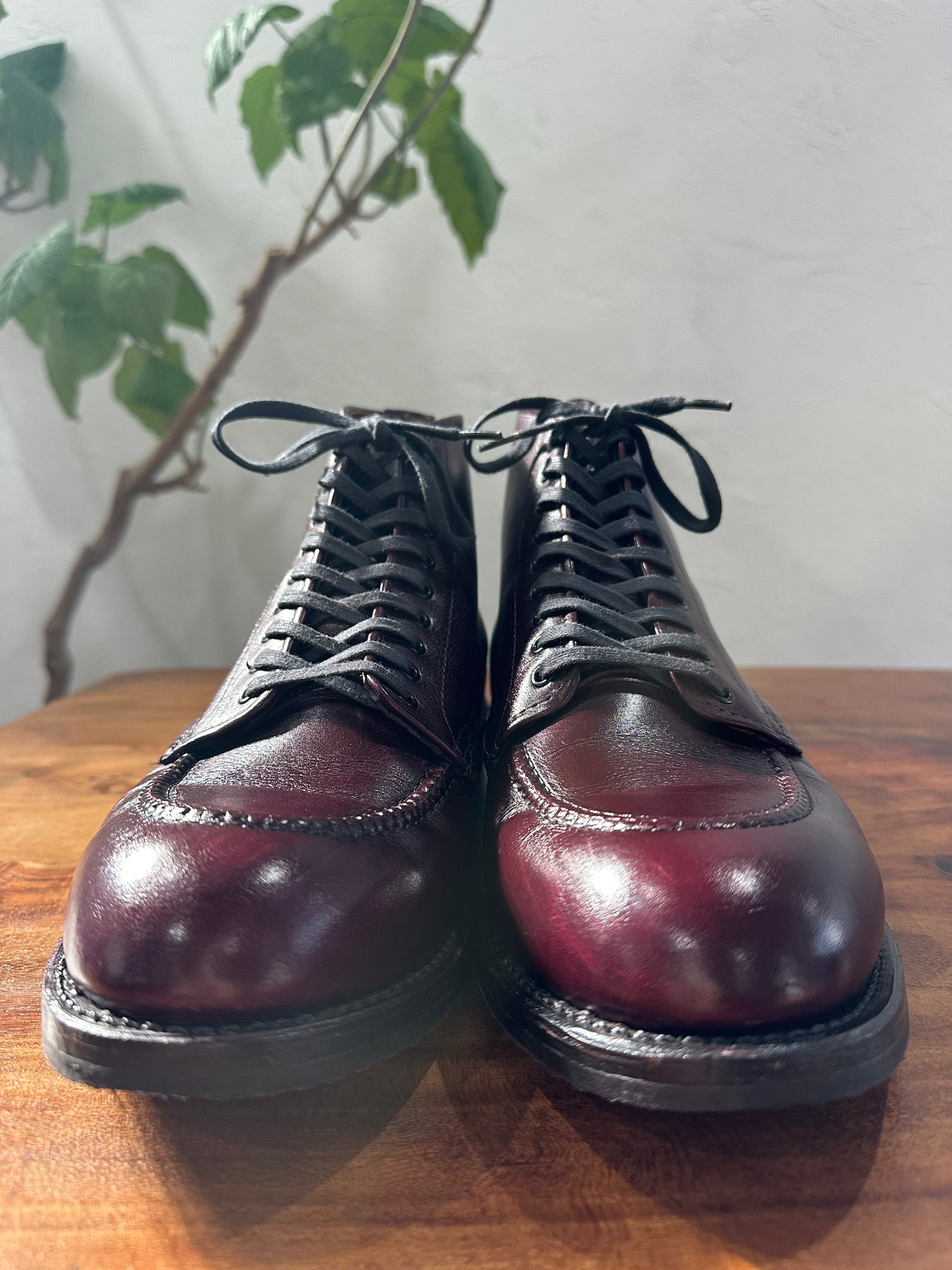Red Wing (レッドウィング) 9091 Girard Boot ブラックチェリー (Black Cherry) ブラックチェリー・フェザーストーン (Black Cherry "Featherstone") グロコード・メダリオン (Gro-Cord Medallion) used boots - toe_1 view
