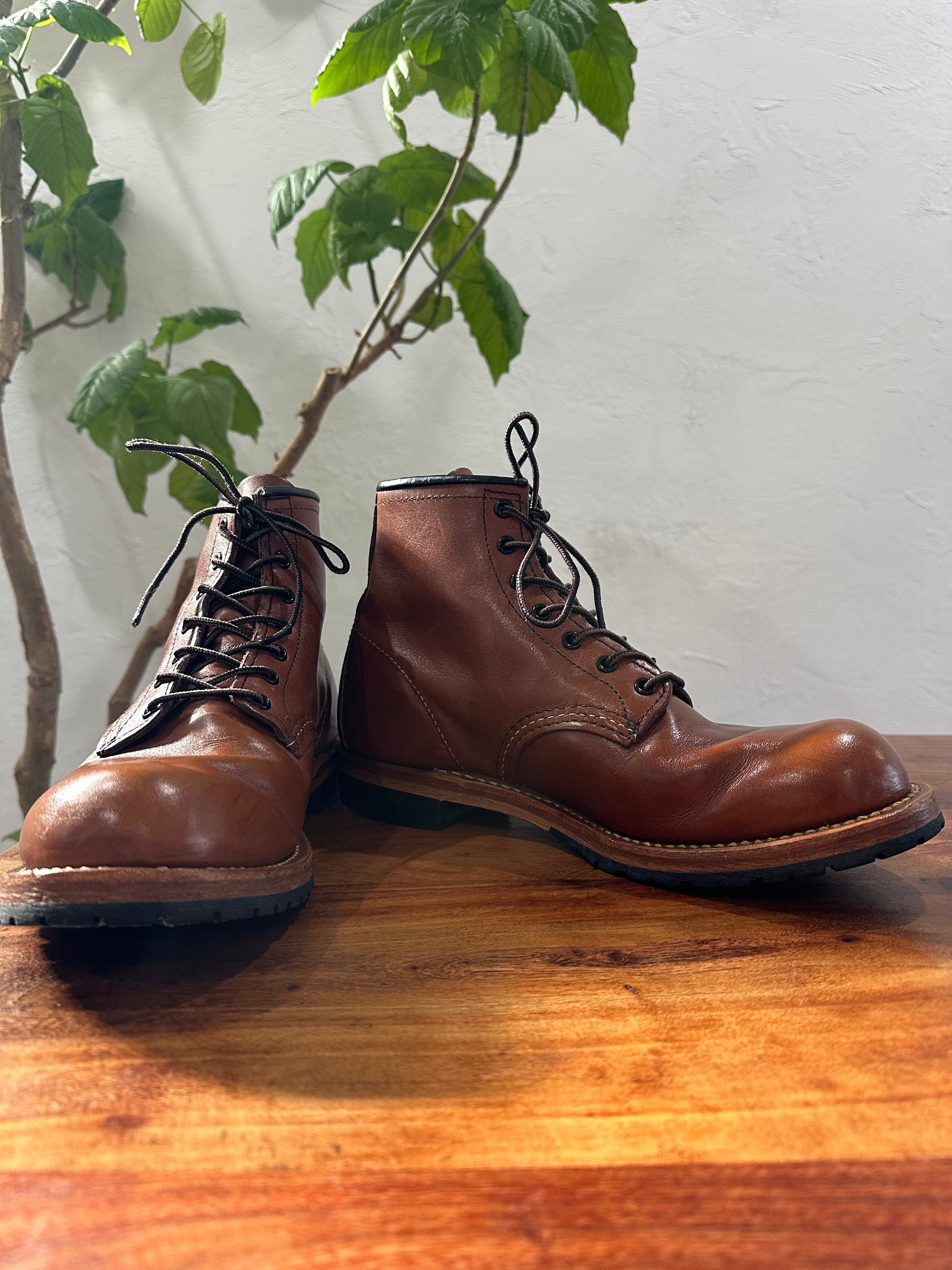 Red Wing (レッドウィング) 9416 Classic Dress Beckman Boot (Vibram Sole) ブラウン (Brown) シガー・フェザーストーン (Cigar "Featherstone") レザー＆ビブラム・ラグソール (Leather & Vibram Lug) used boots - fr_1 view
