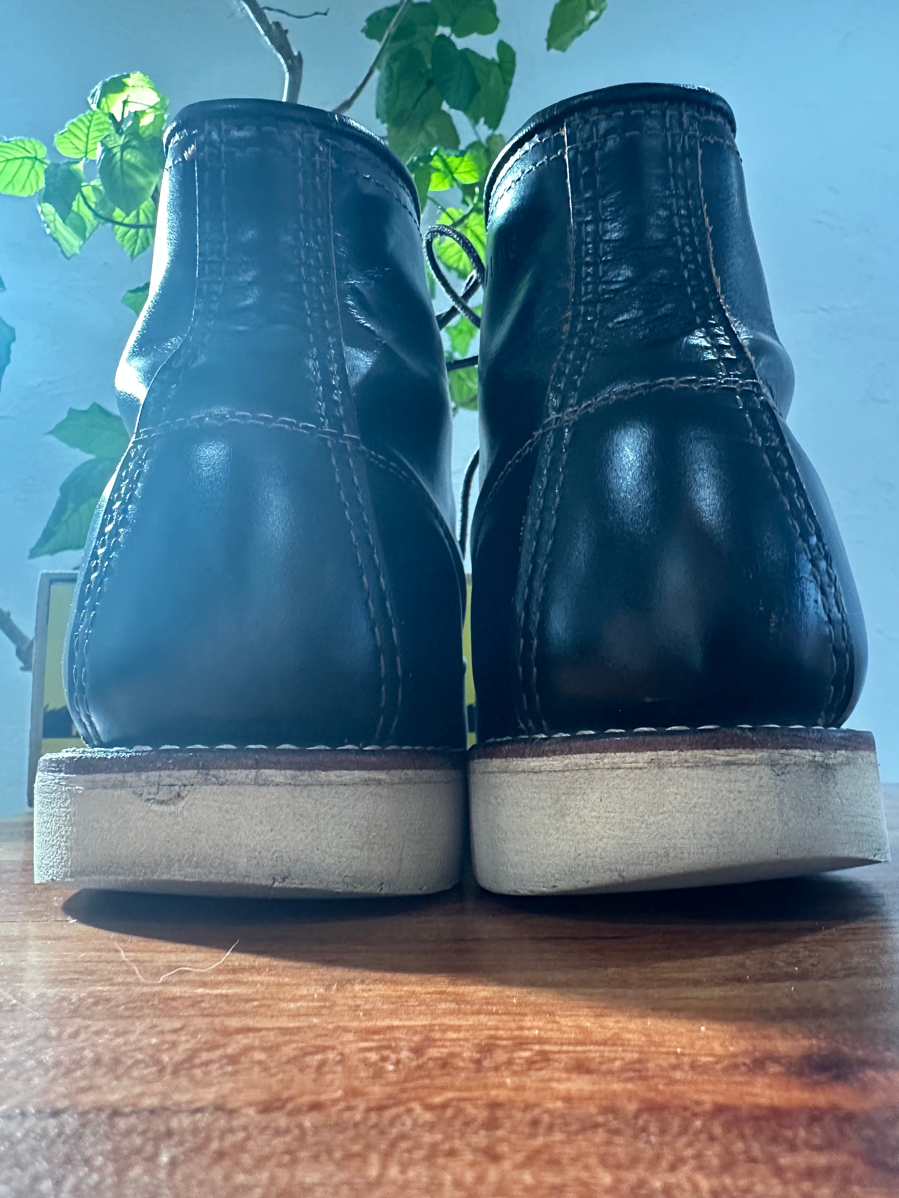 Red Wing (レッドウィング) 9874 Irish Setter 6" Moc Toe ブラック (Black) ブラック「クロンダイク」(Black "Klondike") 茶芯レザー トラクション・トレッド (Traction Tred) ホワイト used boots - heal_1 view