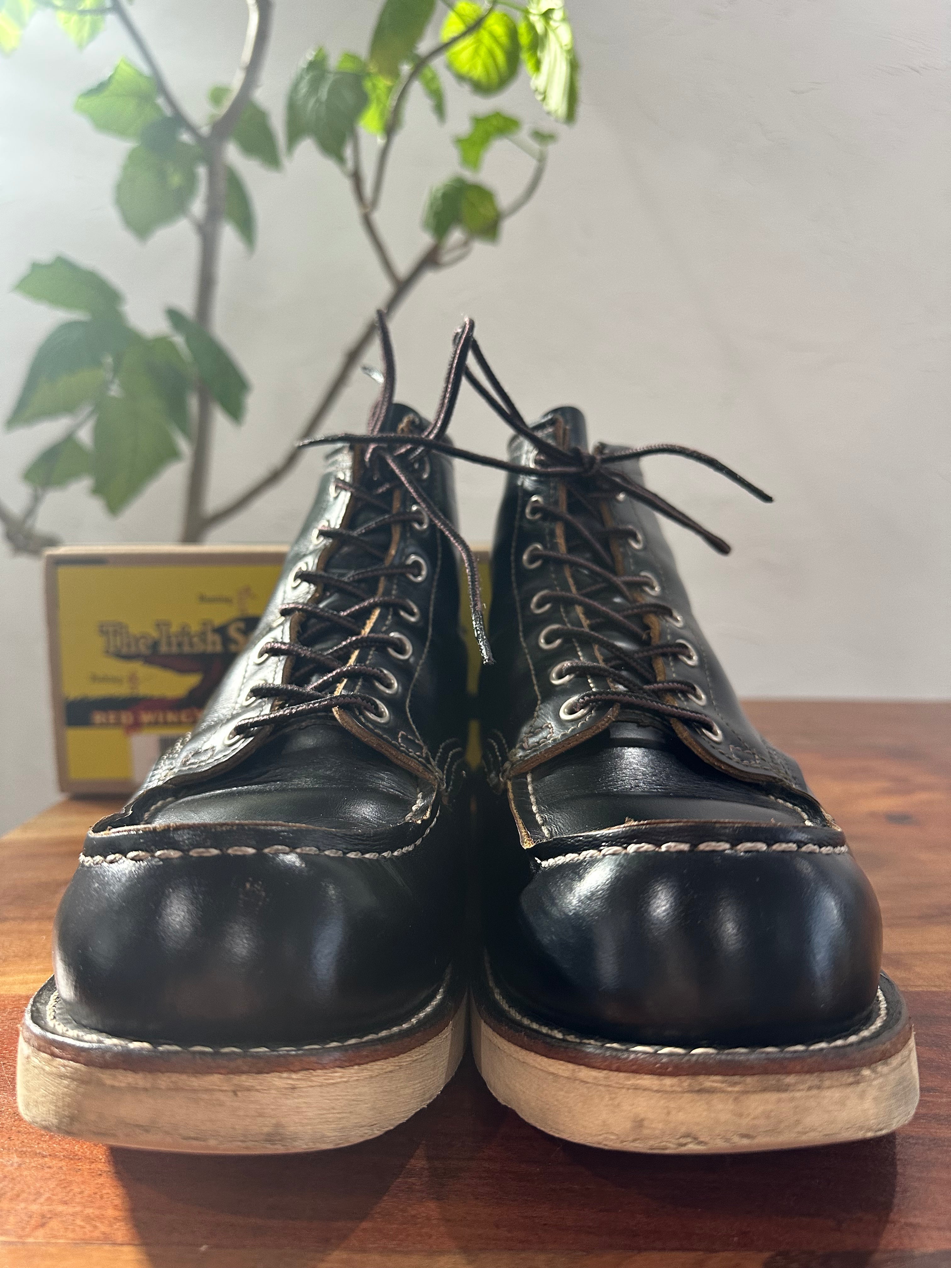 Red Wing (レッドウィング) 9874 Irish Setter 6" Moc Toe ブラック (Black) ブラック「クロンダイク」(Black "Klondike") 茶芯レザー トラクション・トレッド (Traction Tred) ホワイト used boots - toe_1 view