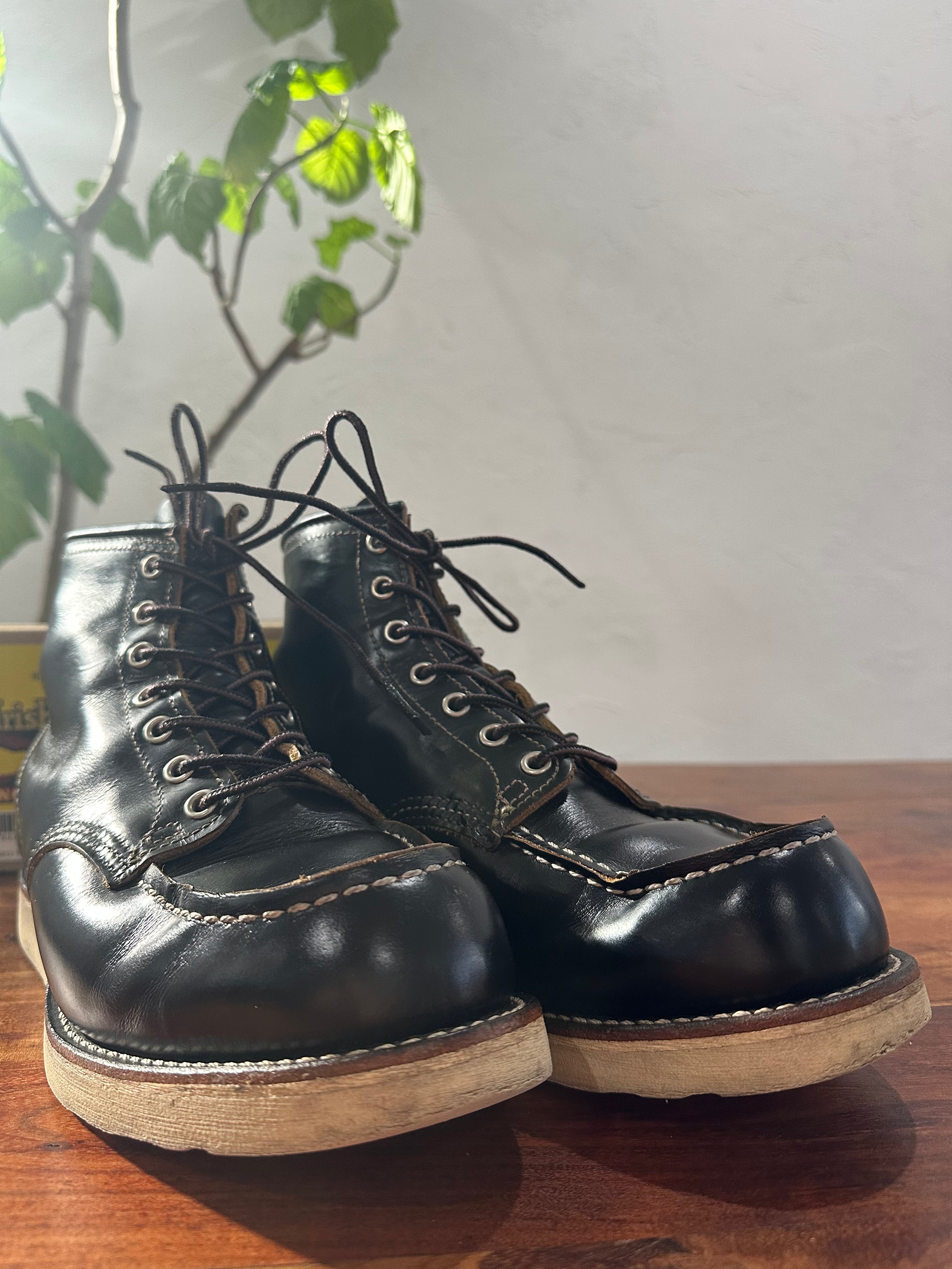 Red Wing (レッドウィング) 9874 Irish Setter 6" Moc Toe ブラック (Black) ブラック「クロンダイク」(Black "Klondike") 茶芯レザー トラクション・トレッド (Traction Tred) ホワイト used boots - toe_2 view